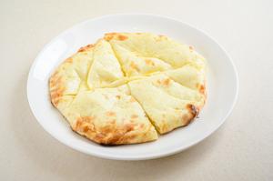 チーズナン Cheese Nan
