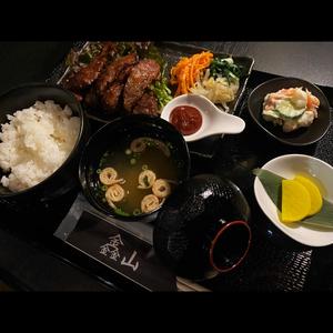山カルビ定食