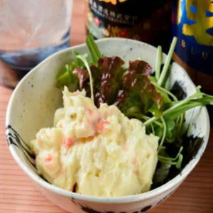 自家製ポテトサラダ