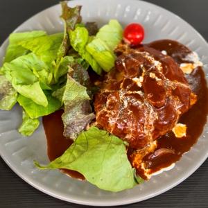 煮込みハンバーグ