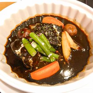 煮込みハンバーグ