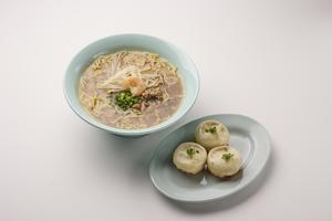 焼小籠包3個+担仔麺
