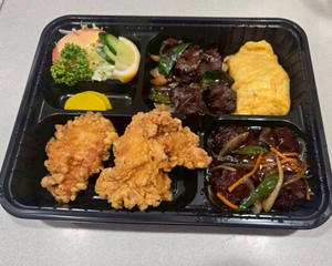 B弁当(焼肉・肉団子・骨なし唐揚げ)