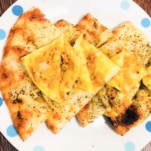 キーマチーズナン Keema Cheese Naan