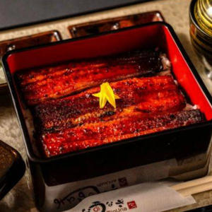 鰻重 福