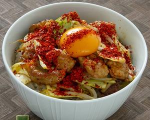 ホルモン韓国焼丼