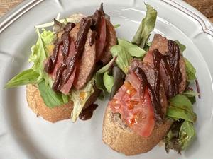 大豆ミートハンバーガーベネディクト Soy Meat Hamburger Benedict