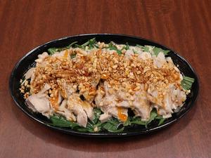濃厚至極「よだれ鶏」特製ダレ Mouth-Watering Chicken-Finished Off With Douban Chili Oil