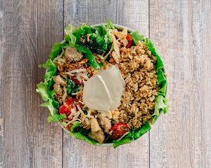<ゴハン>サラダ チキン ボウル <GOHAN>Salad Chicken Bowl