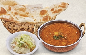 マトンカレーセット サラダ付 Mutton curry naan set with salad