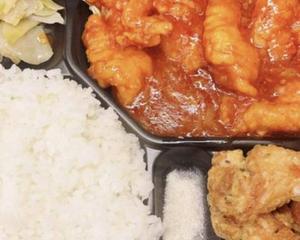 【当店おすすめ】大えびチリ弁当