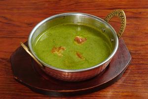 サグマトン - Saag Mutton (Spinach Mutton Curry)