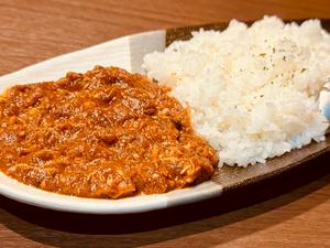 トマトとチキンの無水スパイスカレー