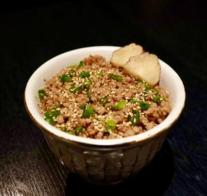 鶏ソボロ弁当