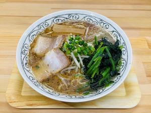 特製ほうれん草ラーメン