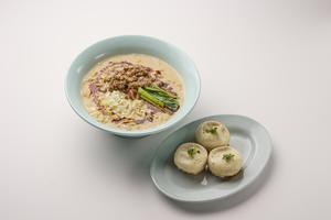 焼小籠包3個+担々麺