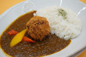 黒毛和牛メンチカツ黒毛和牛カレー