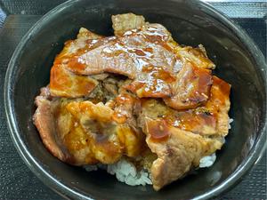 肉増し炭火豚丼
