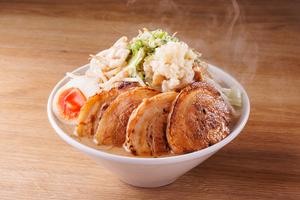 【小】肉マシ二郎ラーメン 麺100g Jiro Ramen with Extra Meat (Small, 100g Noodles)