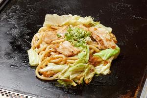 カレー焼きうどん