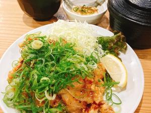 ねぎ塩唐揚げ定食(6個)【塩だれ】