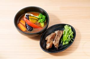 コトコト煮込んだポークリブスープカレー
