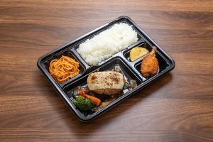 炭火焼チーズハンバーグ弁当 白金豚1個 ライス付き