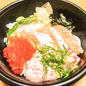 3食丼 みそ汁セット