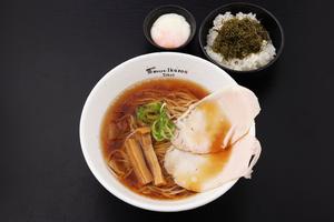 冷和ラーメン濃い口昆布ごはんセット(温玉付き)