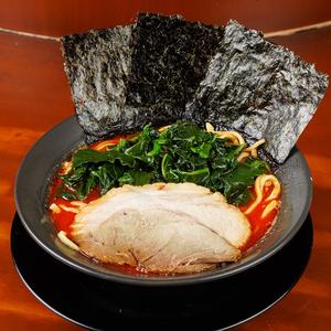 辛豚骨ラーメン