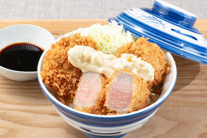 ヒレタルタルソースかつ丼