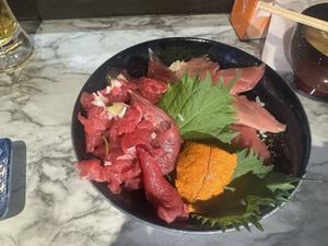 ウニ乗せ豪華海鮮丼定食弁当