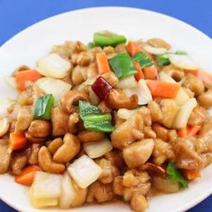 鶏肉とカシュナツ炒め