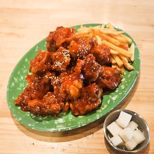 鶏ももヤンニョムチキン