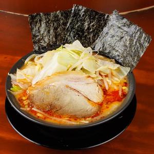 野菜辛豚骨ラーメン