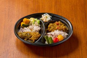 めばえカレー(サバトマト)