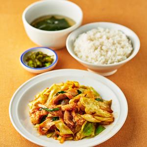 牛ホルモン炒め定食 Beaf offal Stir-Fry Set Meal