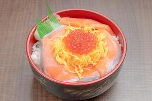 丼丸 石狩丼