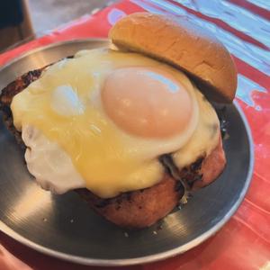 エッグバーガー
