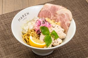 チャーシュー鶏塩まぜそば-大葉オイル- ミニ飯付(レンジ加熱可)