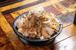 爆爆盛焼油脂麺