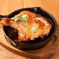 骨付きモモ肉スパイスカレー