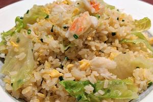 カニ入りレタス炒飯