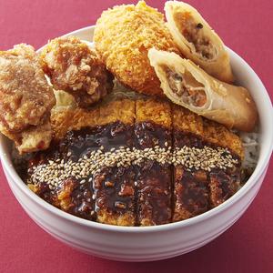 八丁味噌かつ丼 500(唐揚2+コロッケ1+春巻1)