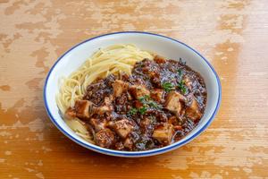 チャイニーズ ミートソースパスタ