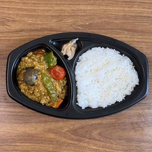 季節の野菜入りカレー