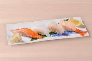 塩レモン4貫 Salt ＆ Lemon Sushi (4 Pieces)