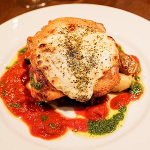 鶏もも肉(350g)とモッツァレラチーズのオーブン焼き ピッツァイオーラ