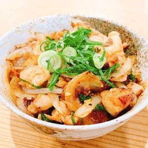 国産ホルモンのスタミナ焼肉丼