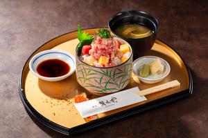 豊洲まかない丼